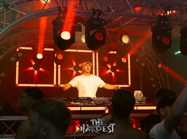 Complete DJ Setup